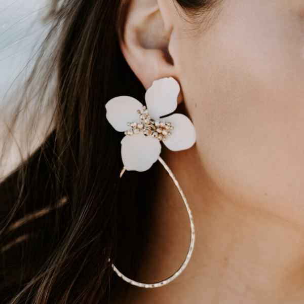 Kora White Teardrops - Lustre Blooms fresh flowers Geelong